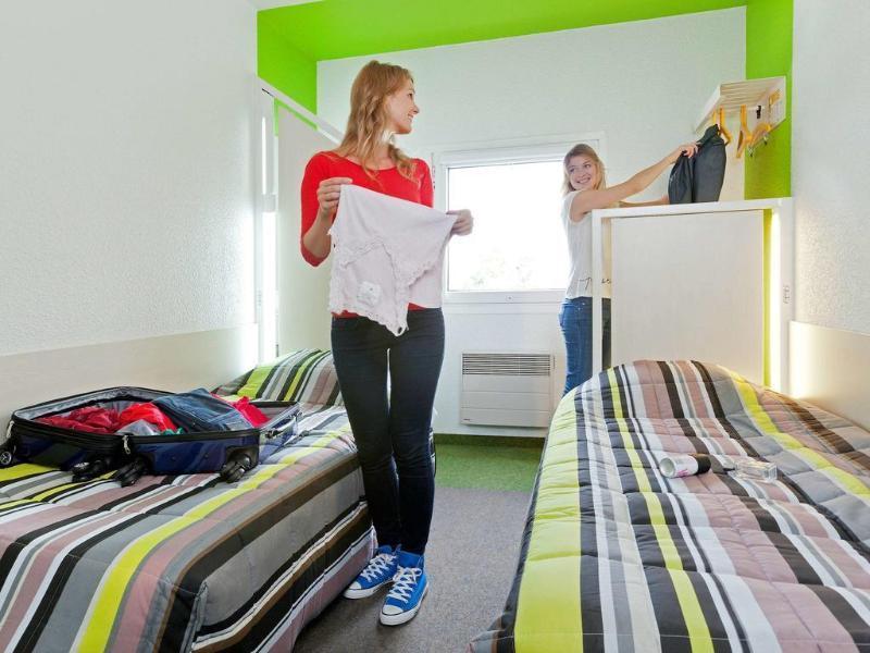 Hotelf1 Lyon Sud Renove * Oullins